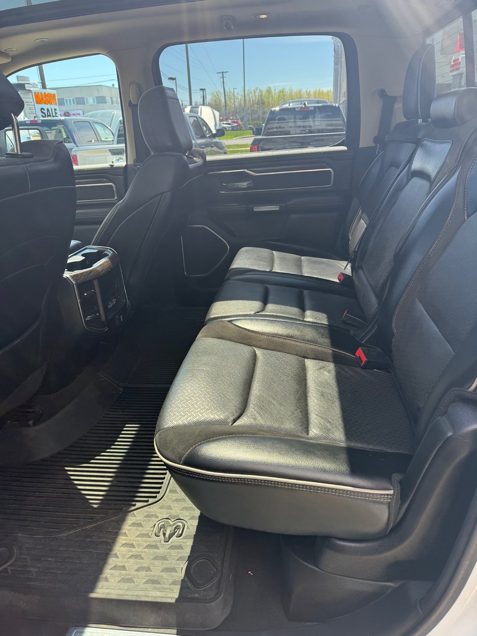 2019 Dodge RAM 1500 CREW LARAMIE