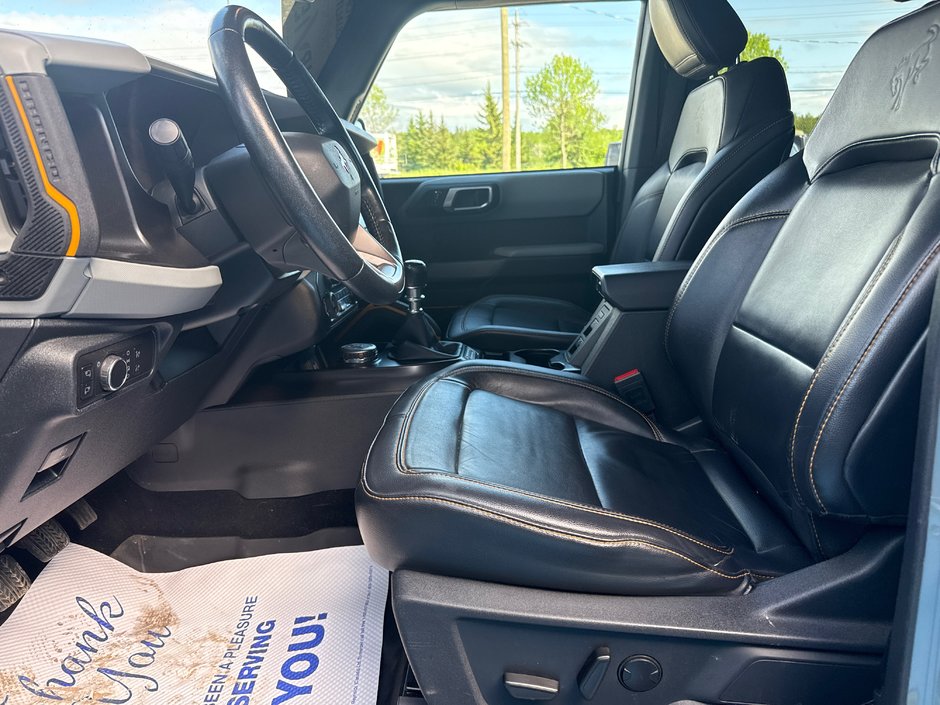 2021 Ford Bronco Standard transmission Badlands Tow package Upgraded tires and rims With full removable top 12 inch screen standard transmission