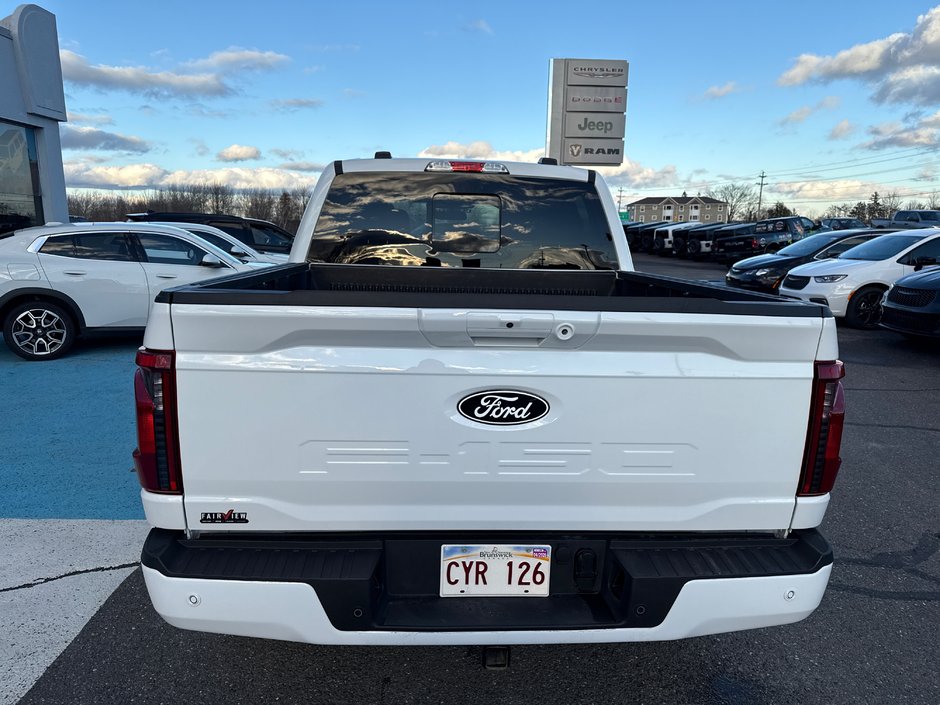 2025 Ford F-150 XLT Low kms