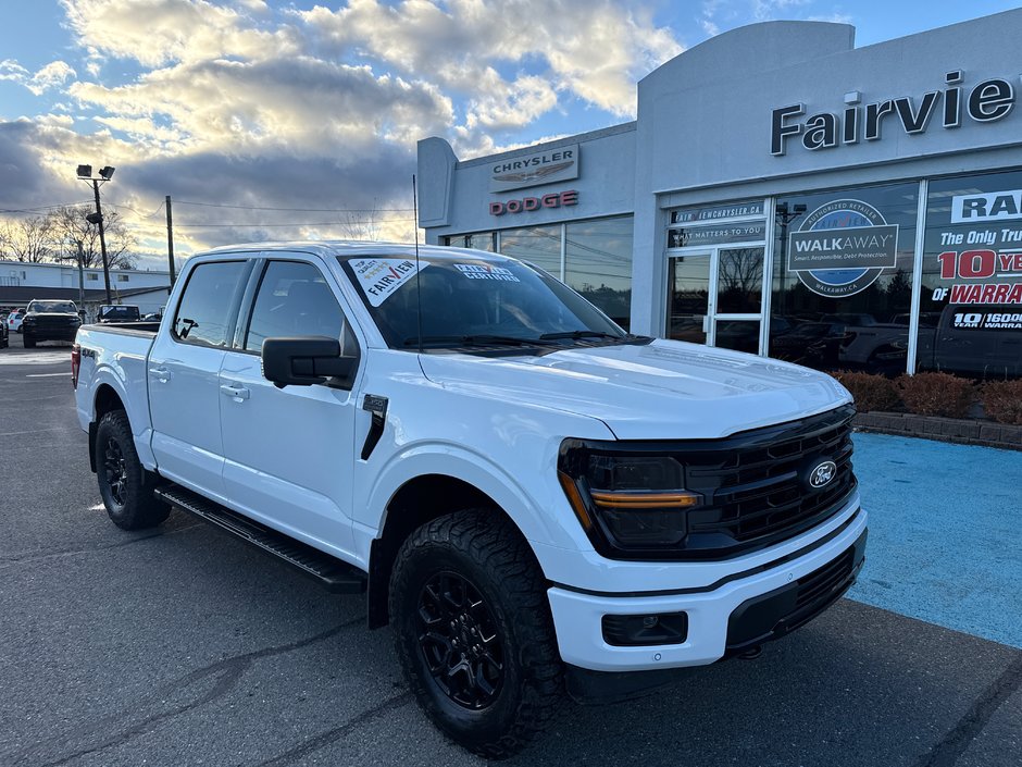 2025 Ford F-150 XLT Low kms