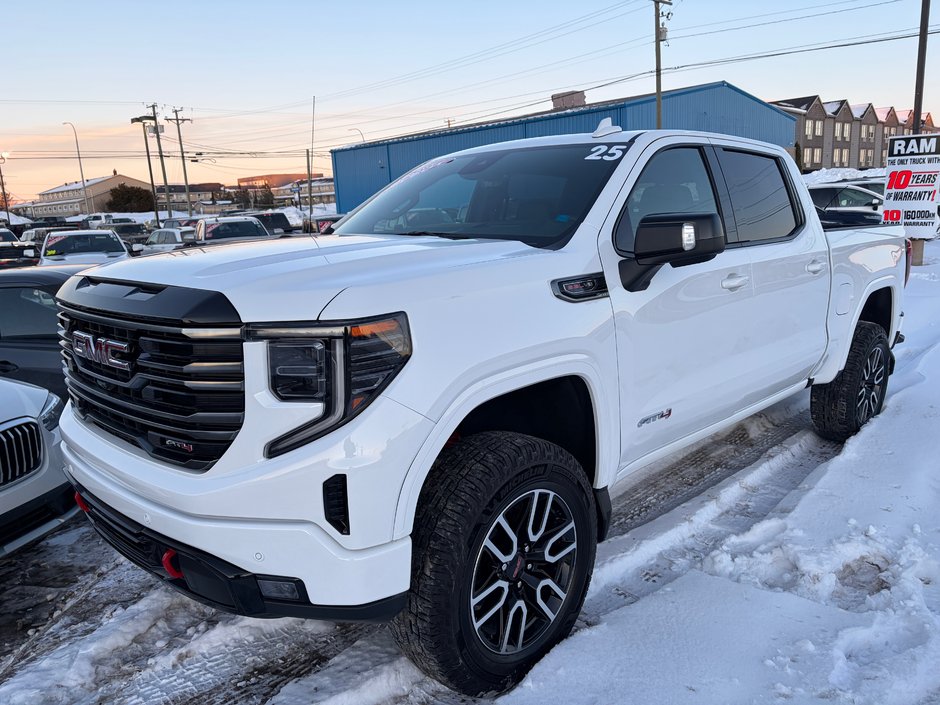 2025 GMC SIERRA 1500 AT4 6.2L AT4! FULLY LOADED!