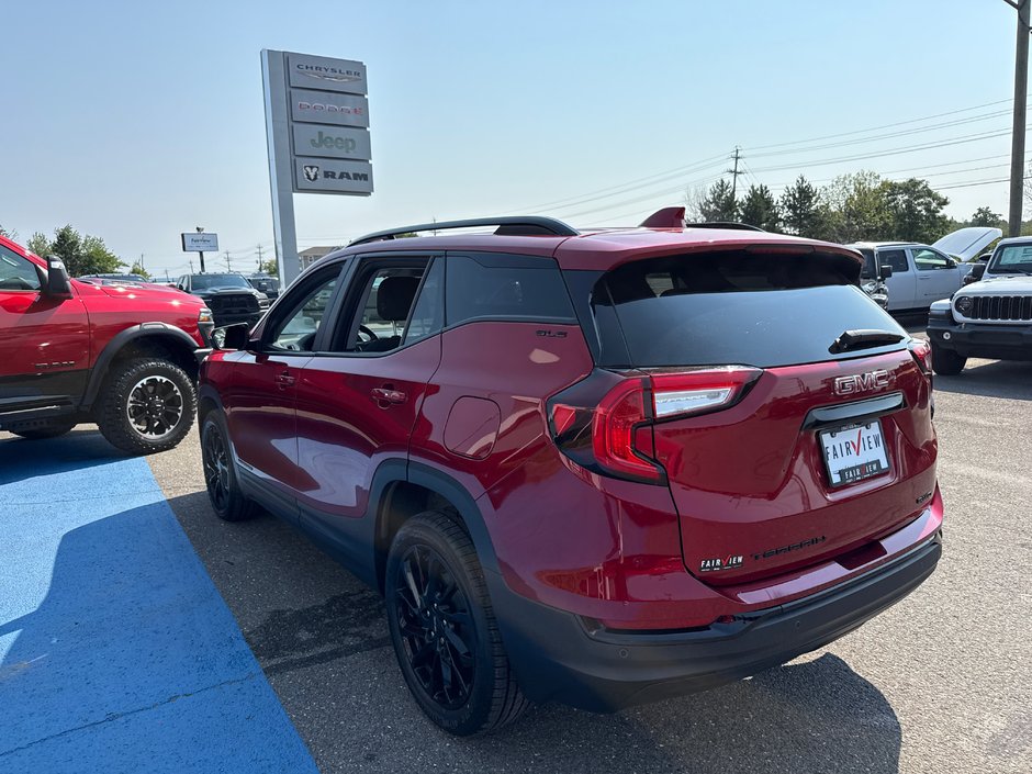 2023 GMC Terrain SLE