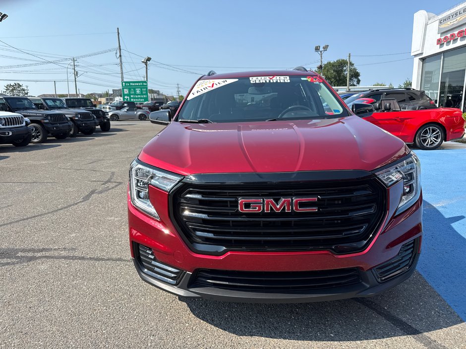 2023 GMC Terrain SLE