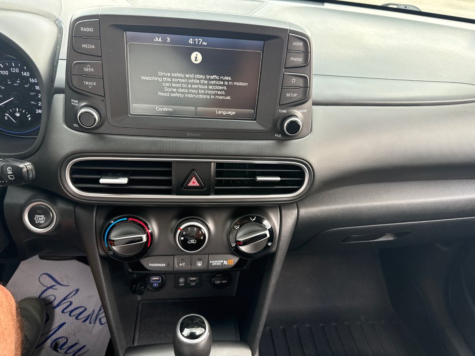 2020 Hyundai Kona Preferred AWD Heated seat heater wheel, Apple CarPlay, etc.