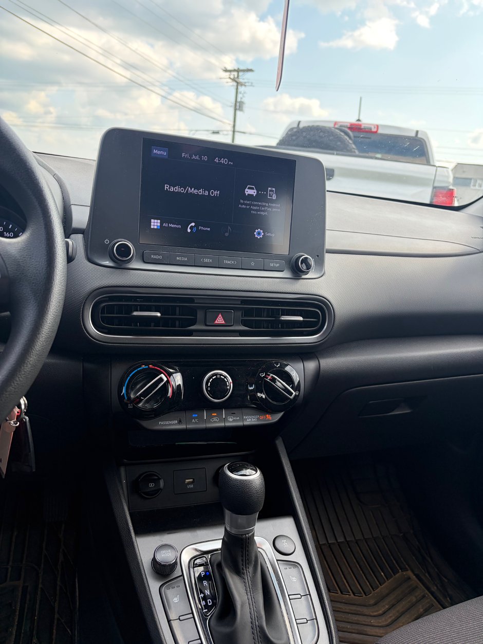 2022 Hyundai KONA ESSENTIAL AWD!