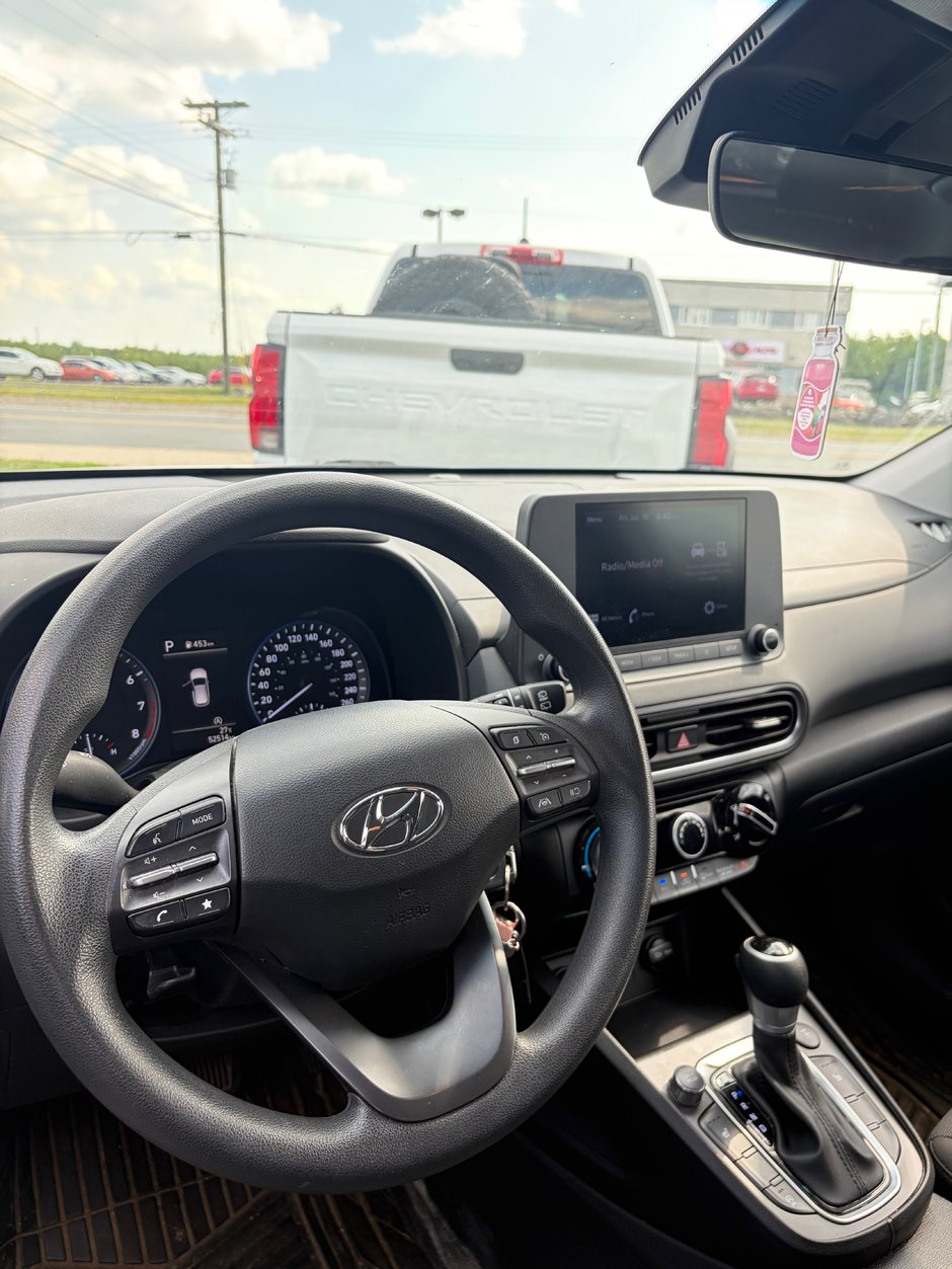 2022 Hyundai KONA ESSENTIAL AWD!