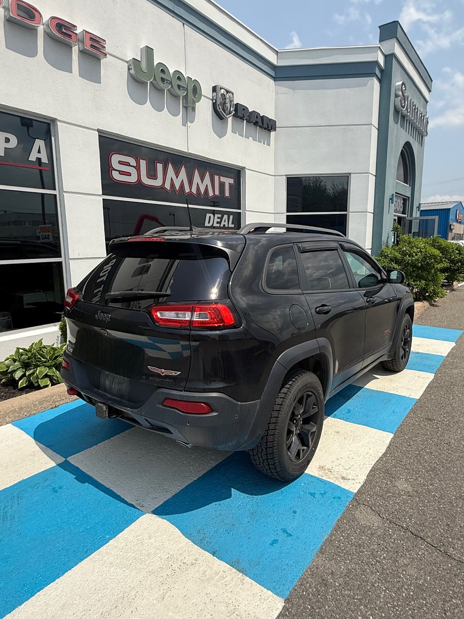 2016 Jeep Cherokee TRAILHAWK