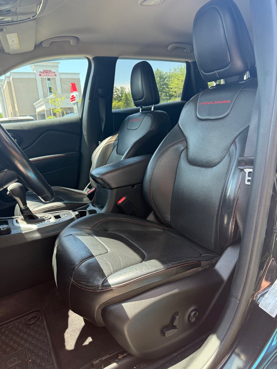 2016 Jeep Cherokee TRAILHAWK