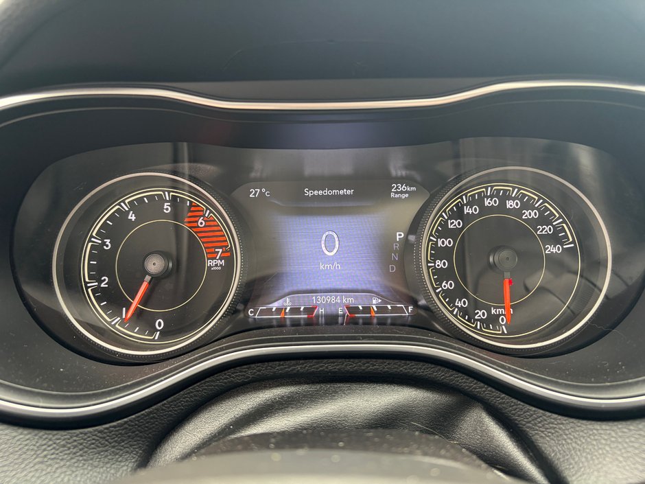 2021 Jeep CHEROKEE ALTITUDE AS TRADED