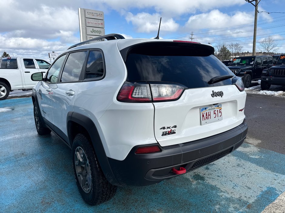 2022 Jeep Cherokee Trailhawk