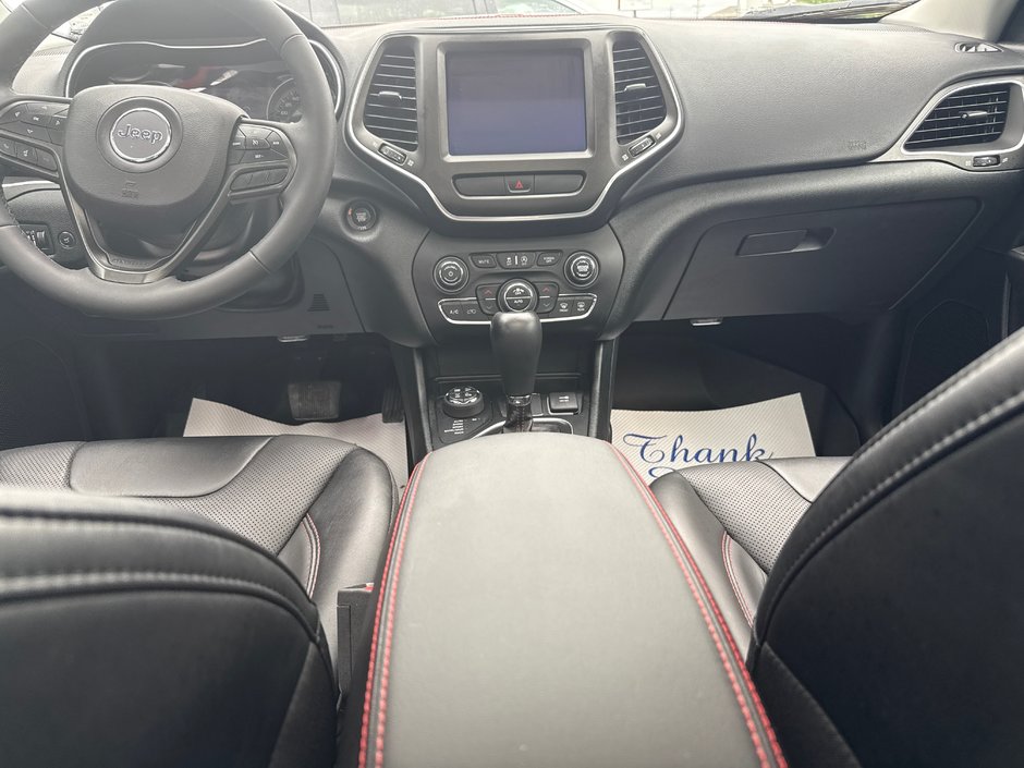 2022 Jeep Cherokee Trailhawk Elite Advanced safety, NAV, panoramic roof, leather, heated, and cooled seats