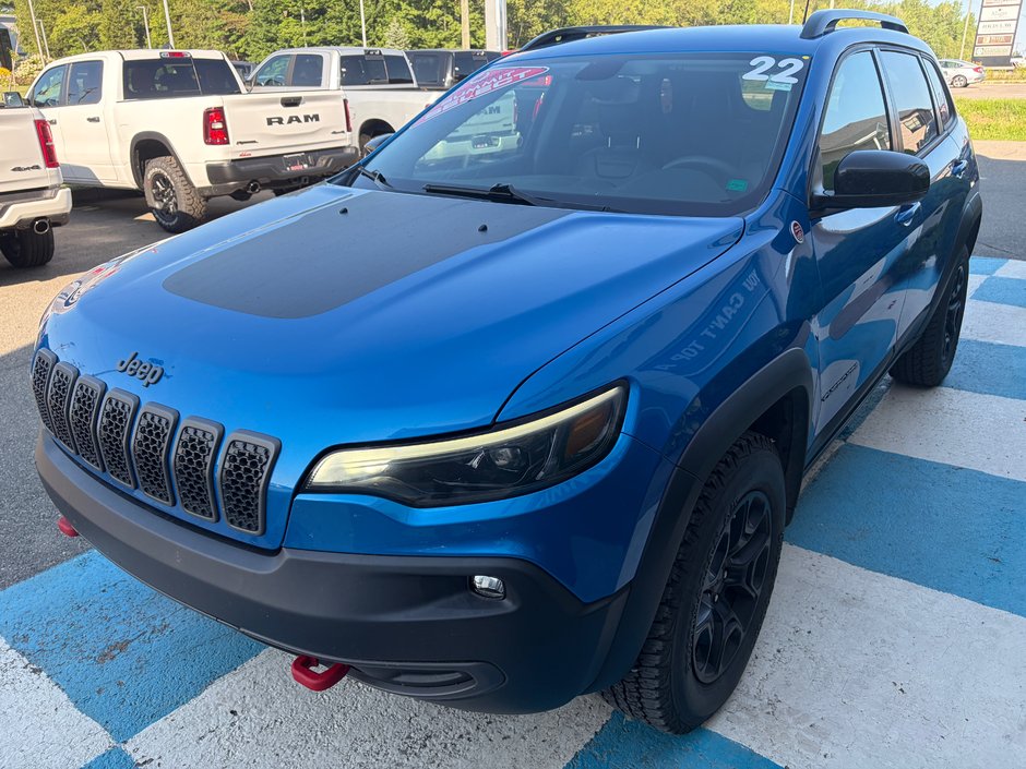 2022 Jeep CHEROKEE TRAILHAWK