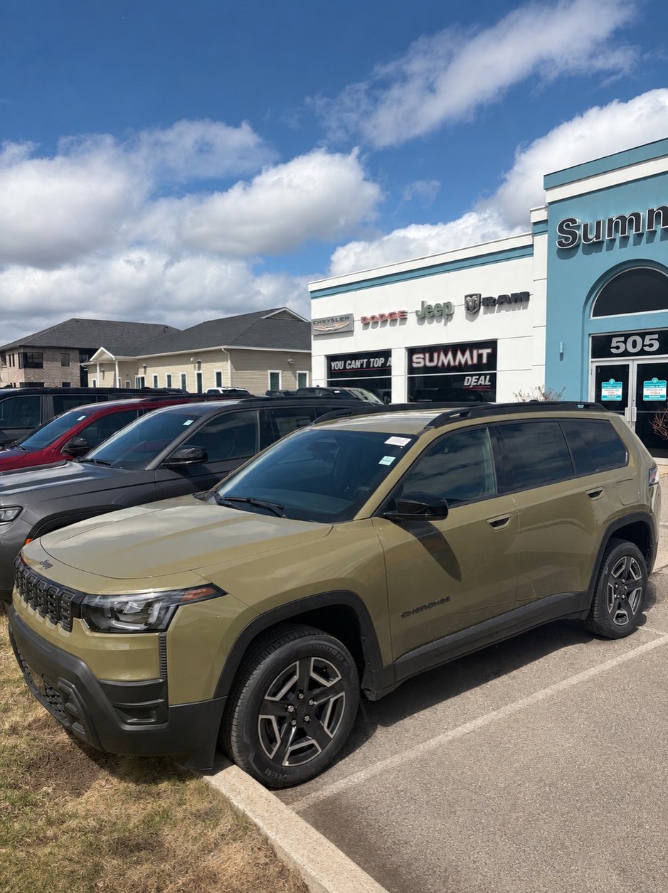 2026 Jeep Cherokee LAREDO