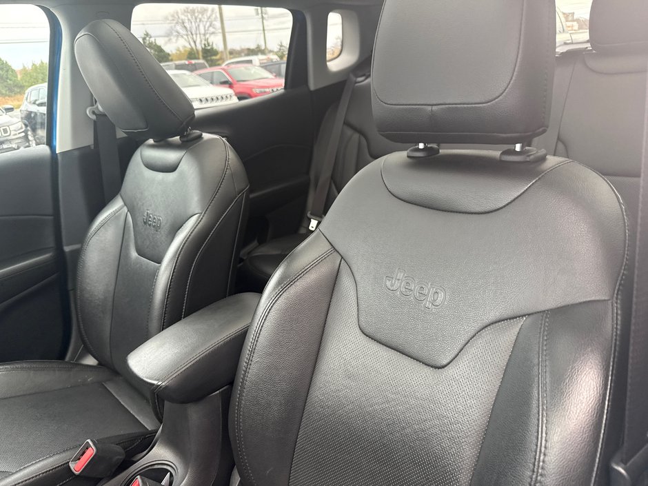 2021 Jeep Compass Altitude Leather sunroof, advanced safety group