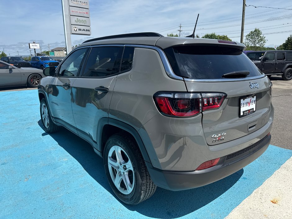2024 Jeep Compass Sport Heated seat heater wheel command start