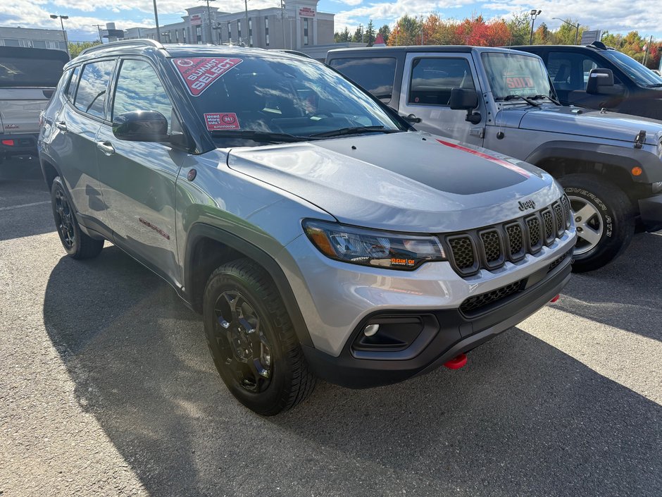 2024 Jeep Compass TRAILHAWK LOW KM!!