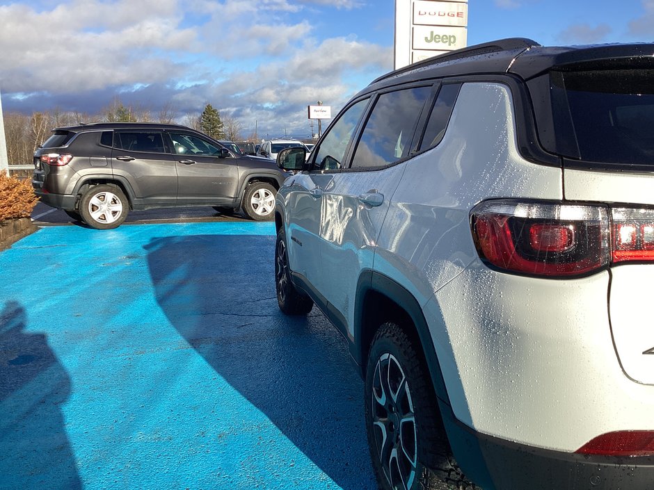 2025 Jeep Compass TRAILHAWK