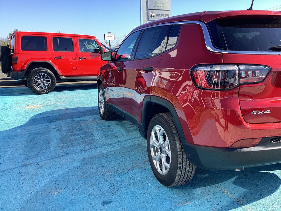 2026 Jeep Compass SPORT