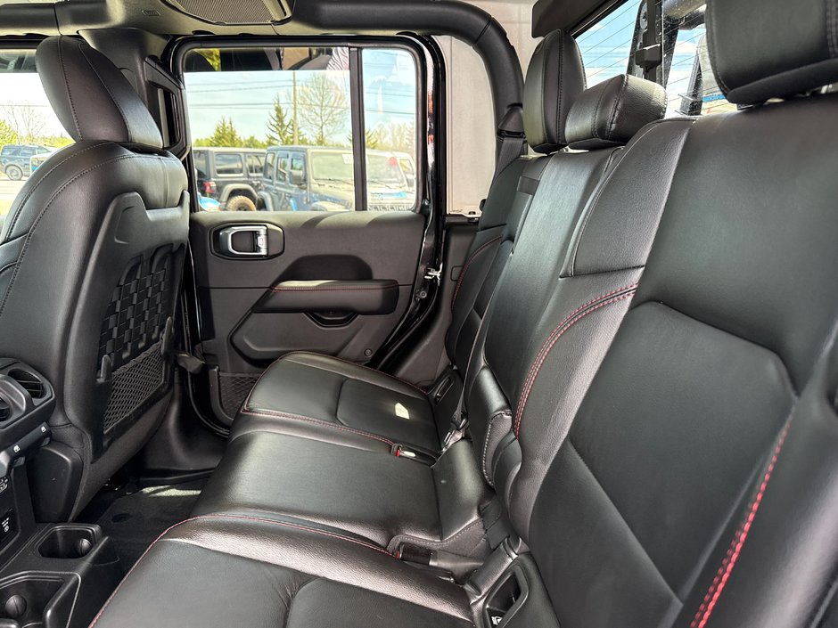 2022 Jeep Gladiator Rubicon  back rack system upgraded bumpers, wench lights, etc. over $6000 in extras