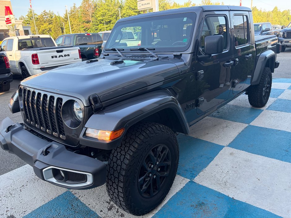 2023 Jeep GLADIATOR SPORT 4X4