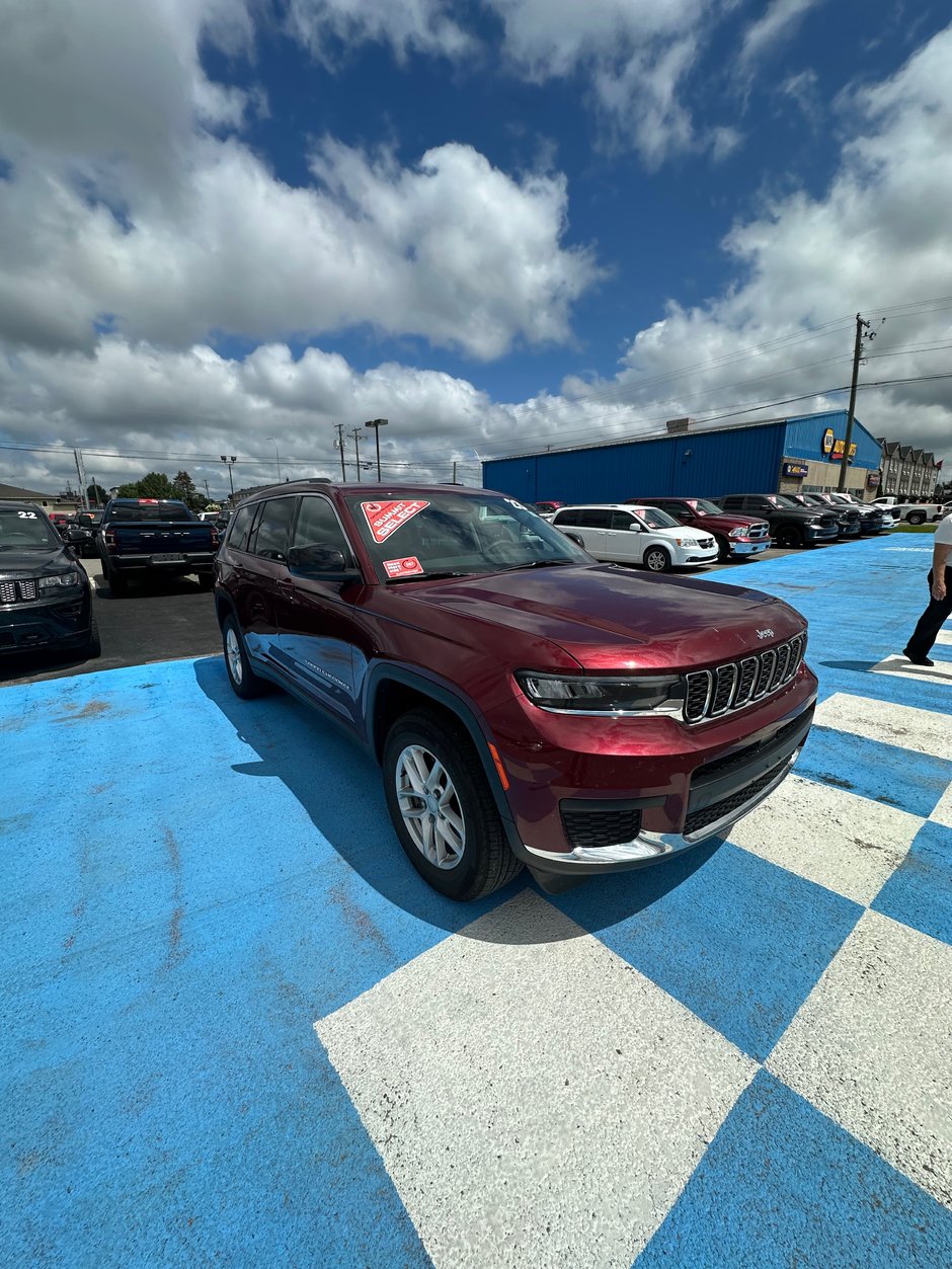 Jeep Grand Cherokee L LAREDO 2023