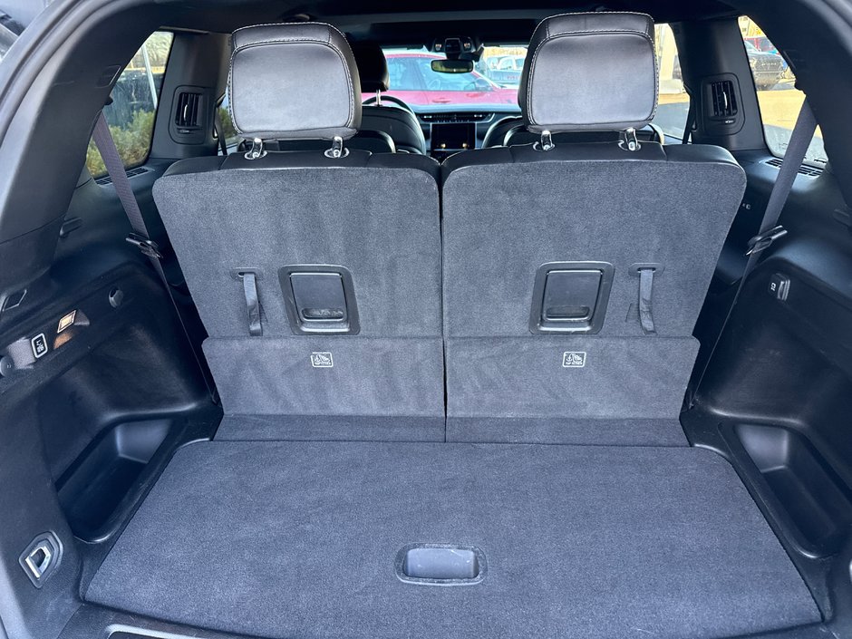 2023 Jeep Grand Cherokee L Altitude Seven passenger with leather wrap sunroof