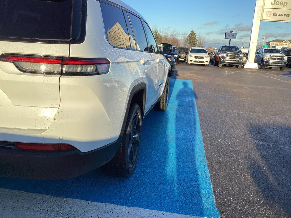 2025 Jeep Grand Cherokee L ALTITUDE