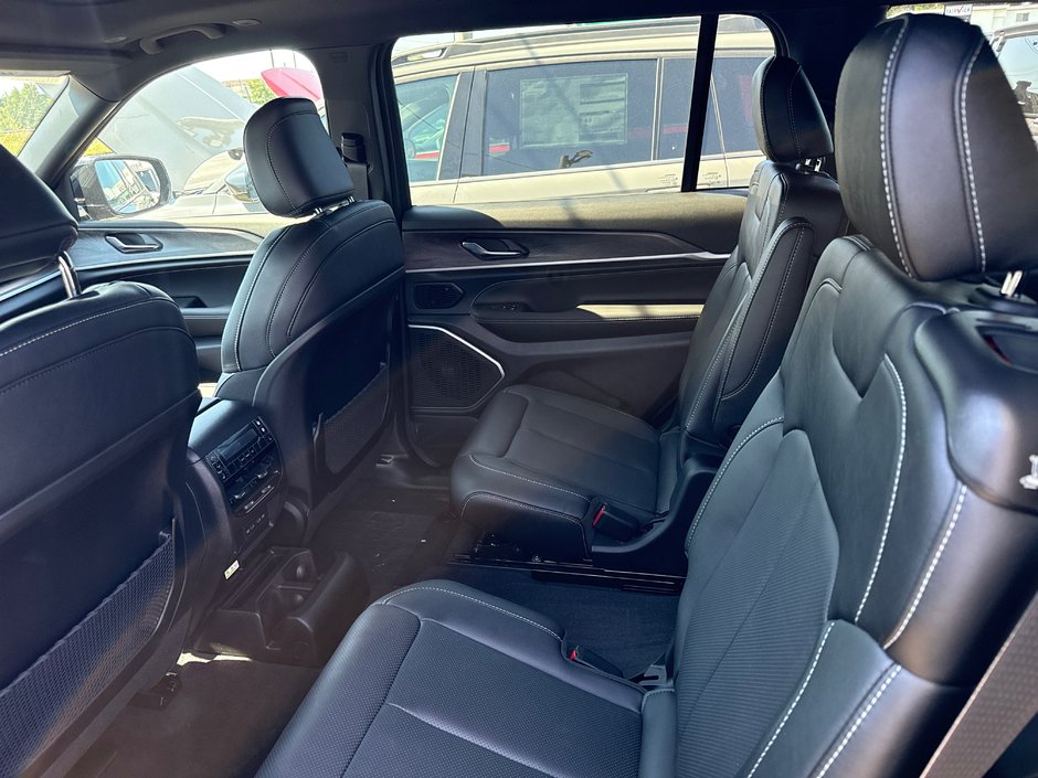 2026 Jeep Grand Cherokee L LIMITED RESERVE