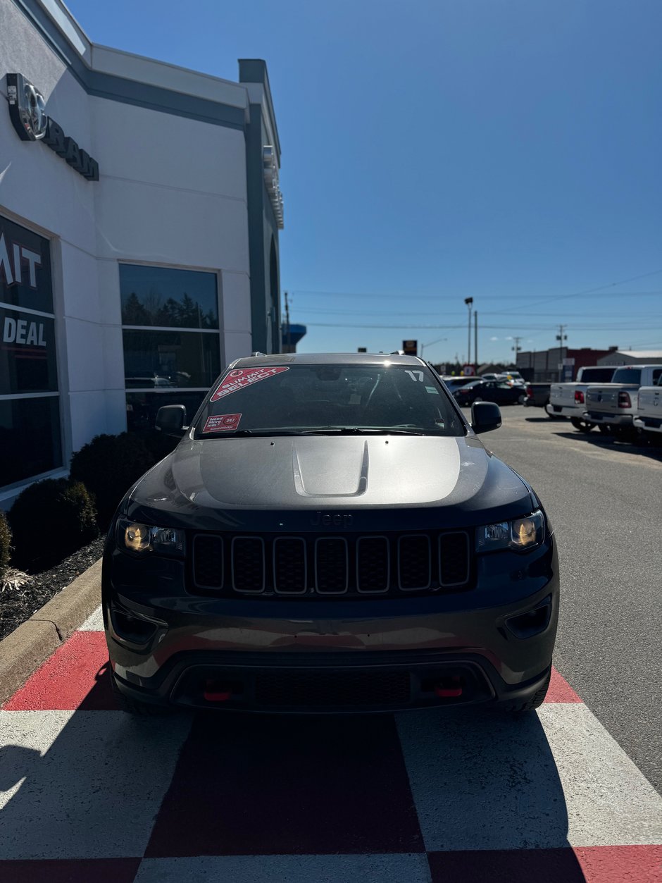 Jeep Grand Cherokee UNKNOWN 2017