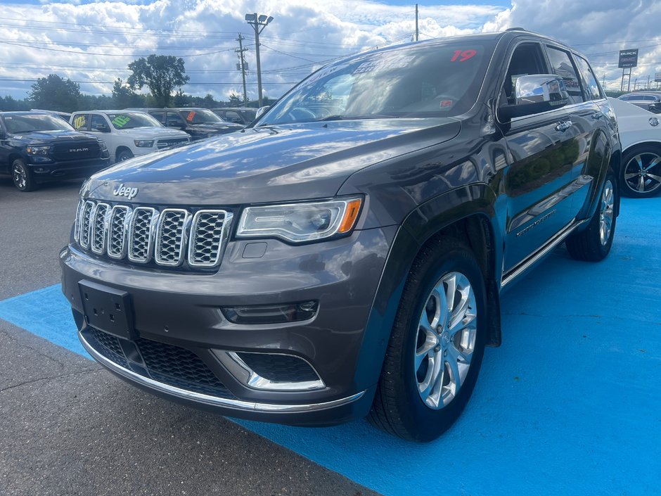 2019 Jeep Grand Cherokee Summit