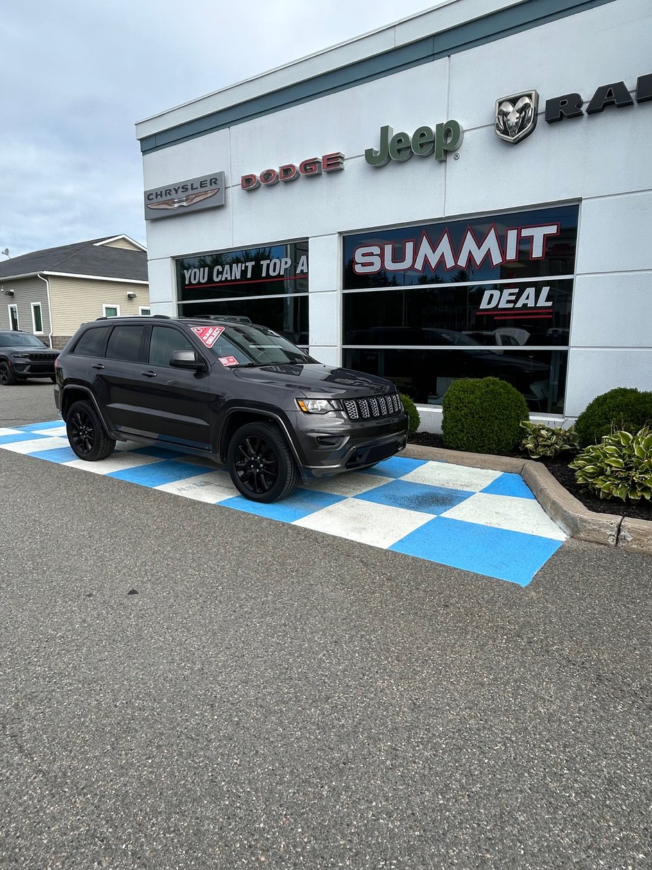 Jeep Grand Cherokee ALTITUDE 2021