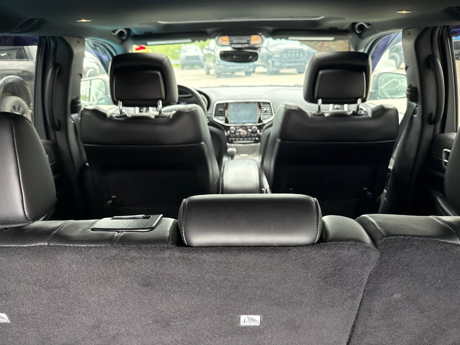 2021 Jeep Grand Cherokee Altitude Upgraded tires, sun and sand group navigation event safety group