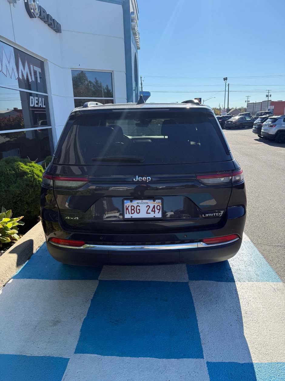 2023 Jeep GRAND CHEROKEE LIMITED