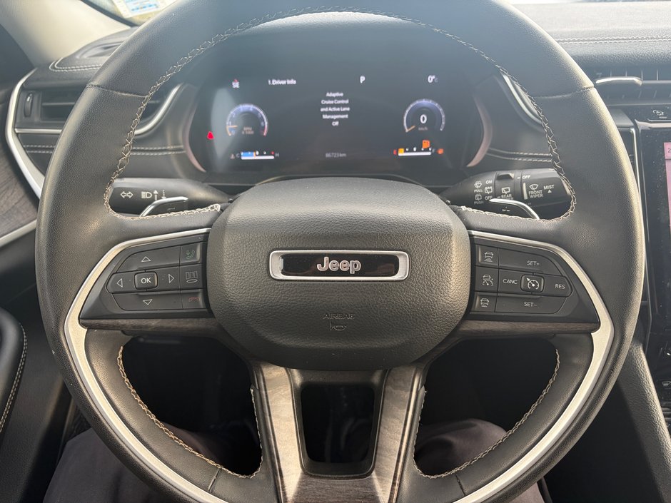 2023 Jeep GRAND CHEROKEE LIMITED