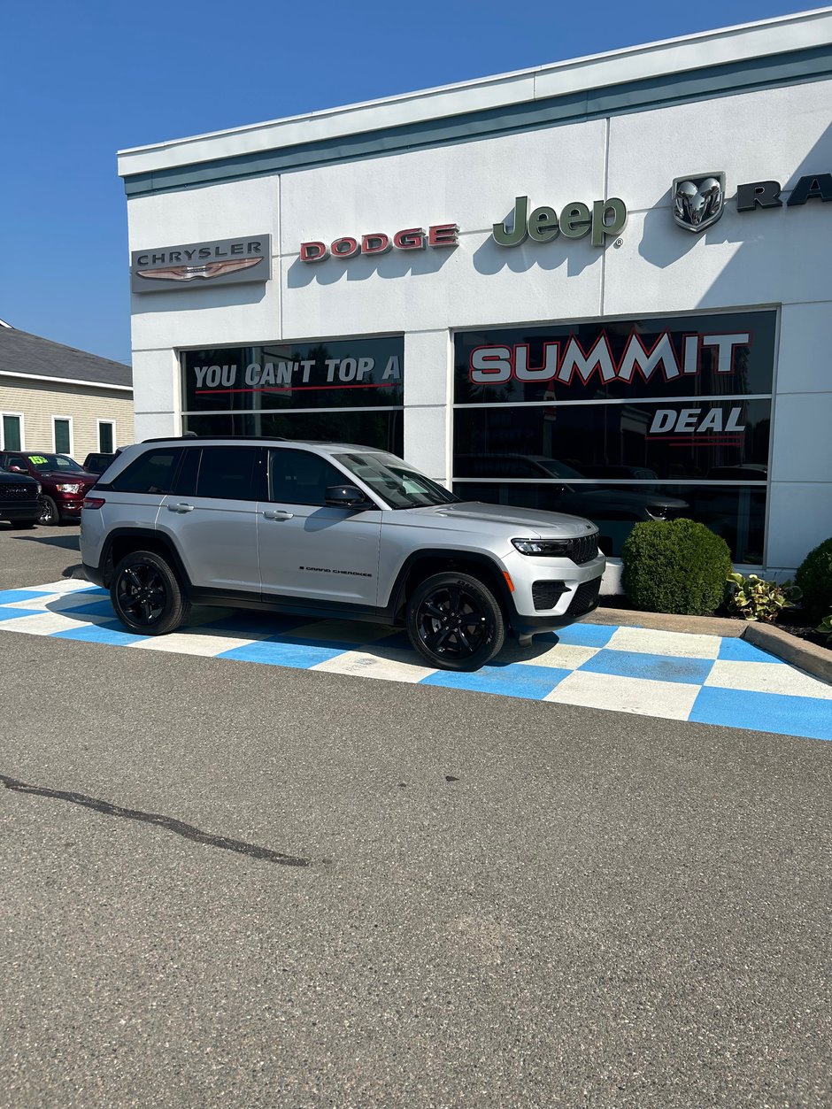 Jeep Grand Cherokee ALTITUDE 2024