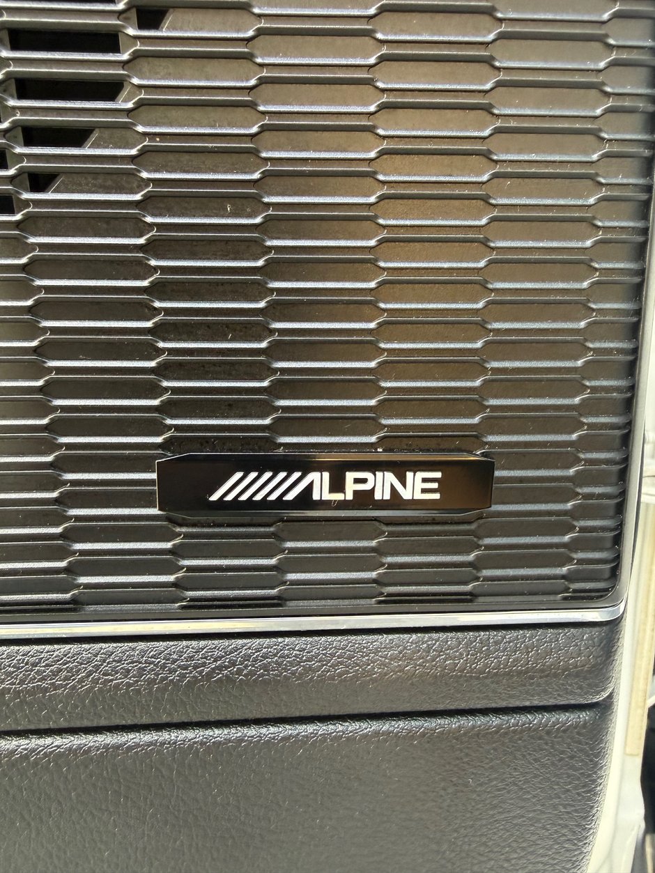 2024 Jeep GRAND CHEROKEE SUMMIT