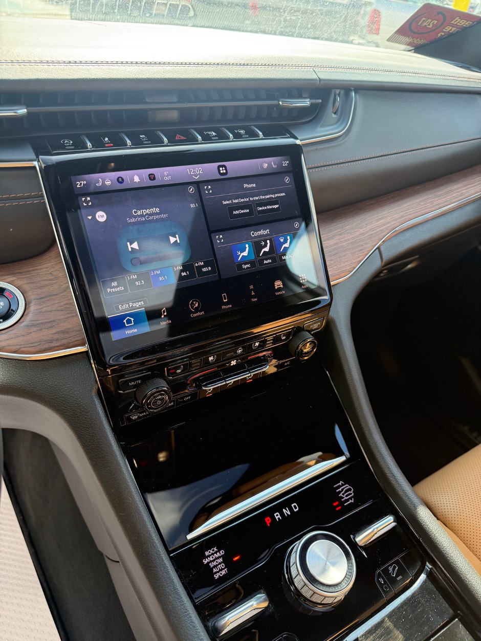 2024 Jeep GRAND CHEROKEE SUMMIT