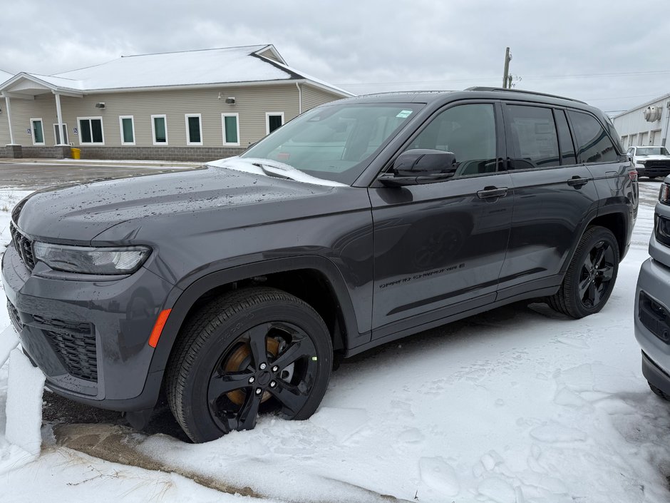 2026 Jeep Grand Cherokee ALTITUDE