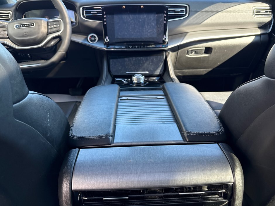 Jeep Wagoneer L Series II Carbide 2023