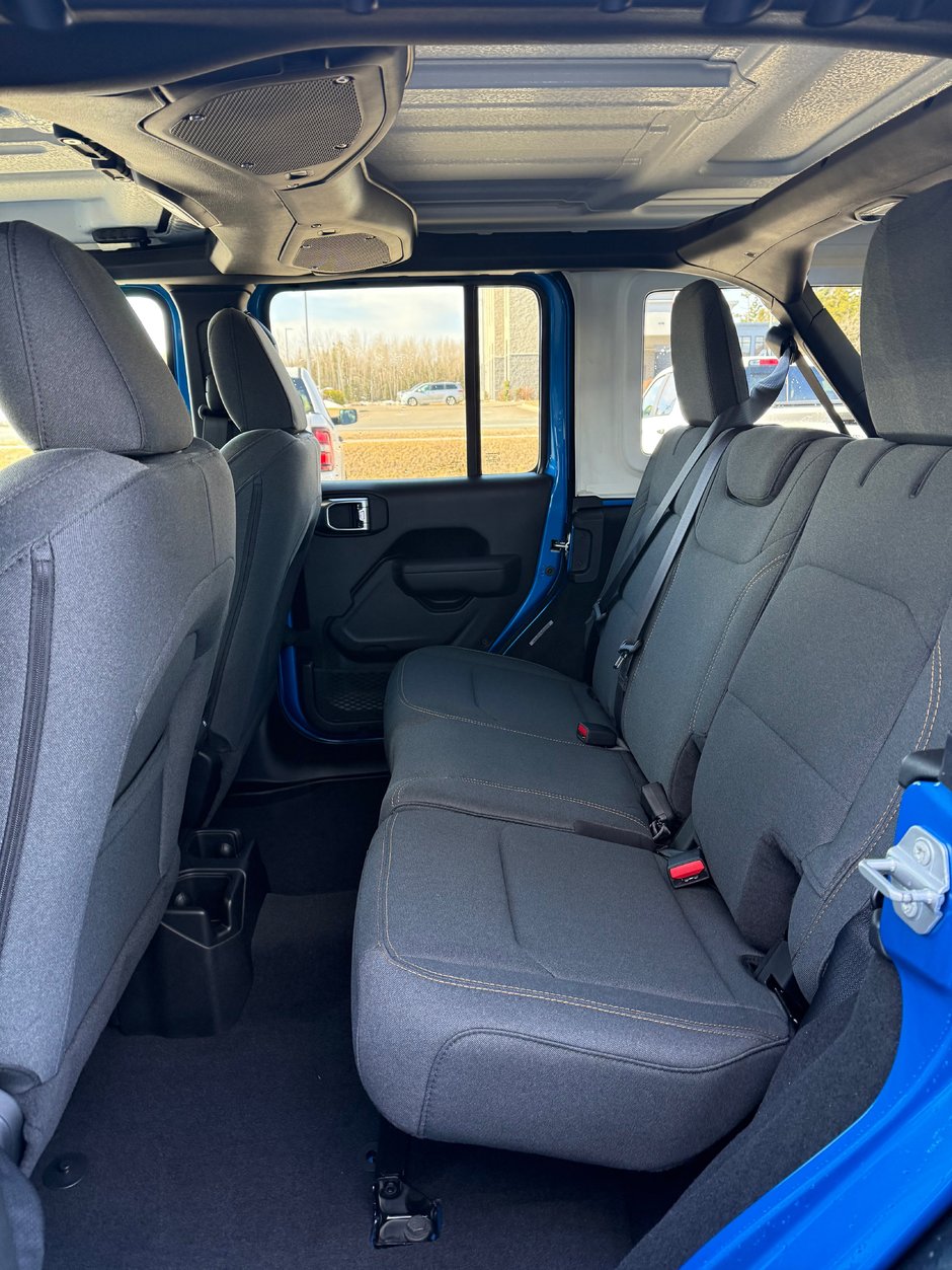 2025 Jeep WRANGLER 4-Door WILLYS