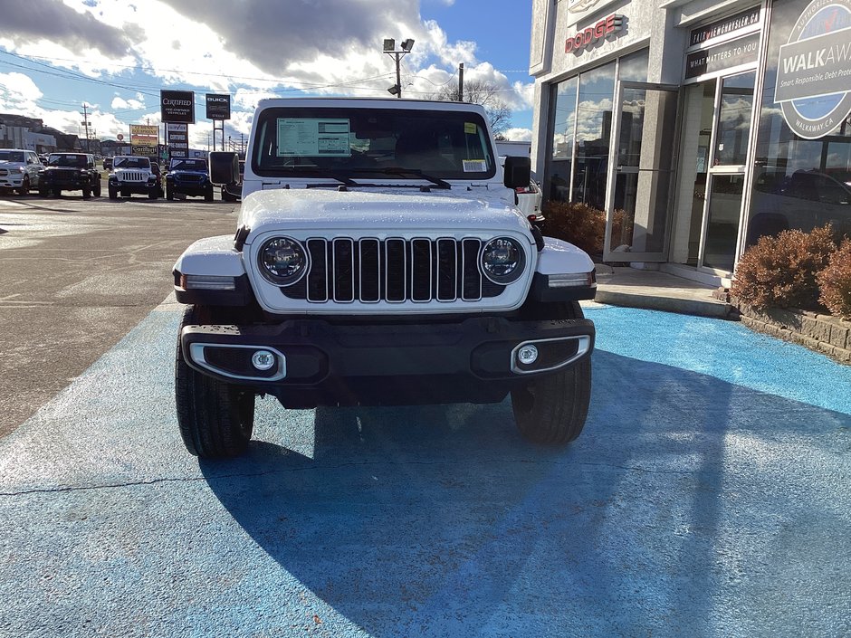 2025 Jeep Wrangler 4xe SAHARA