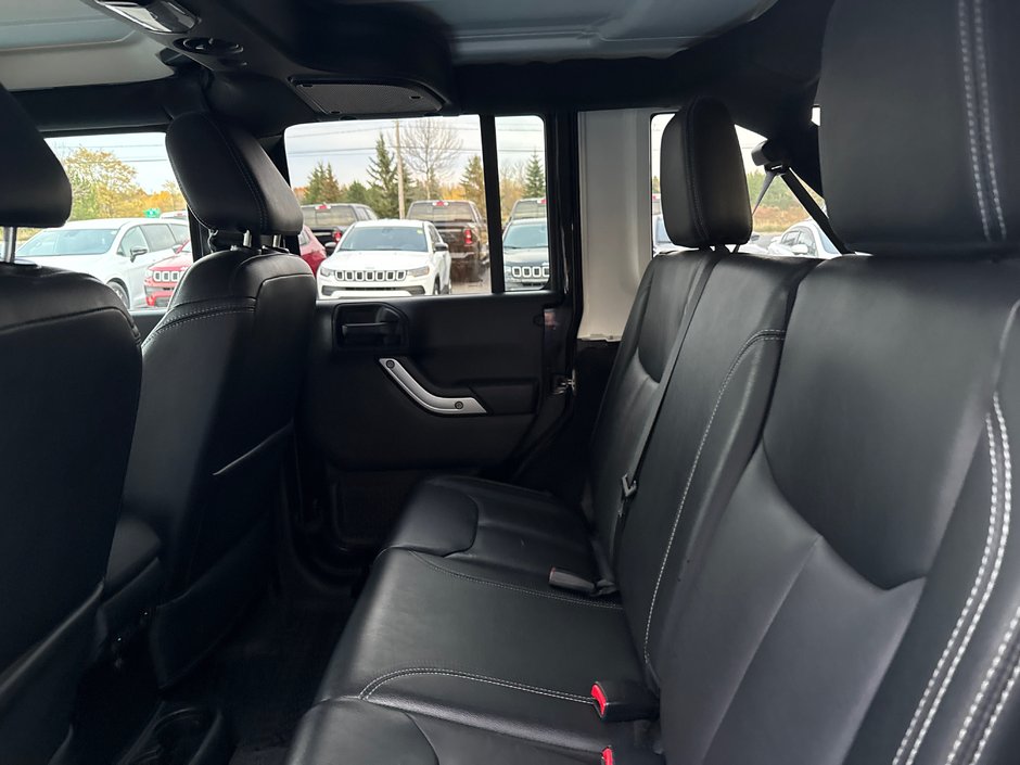 2018 Jeep Wrangler JK Unlimited Rubicon Amazing condition fully loaded