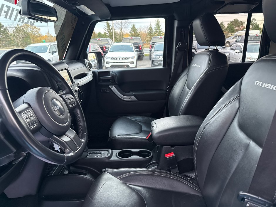 2018 Jeep Wrangler JK Unlimited Rubicon Amazing condition fully loaded