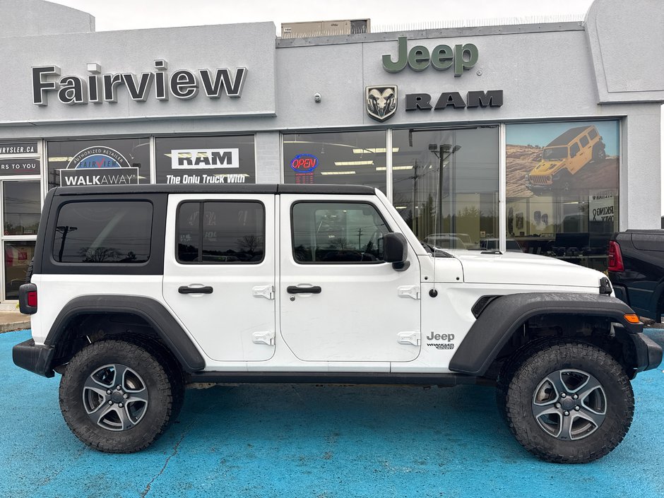 2018 Jeep Wrangler Unlimited Sport Fox lift kit 35 inch tire and wheel package
