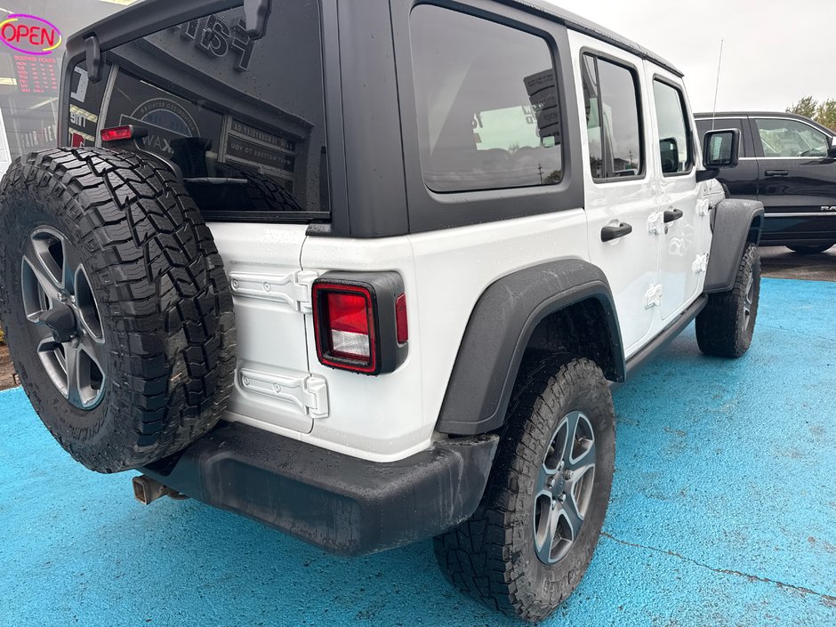 2018 Jeep Wrangler Unlimited Sport Fox lift kit 35 inch tire and wheel package