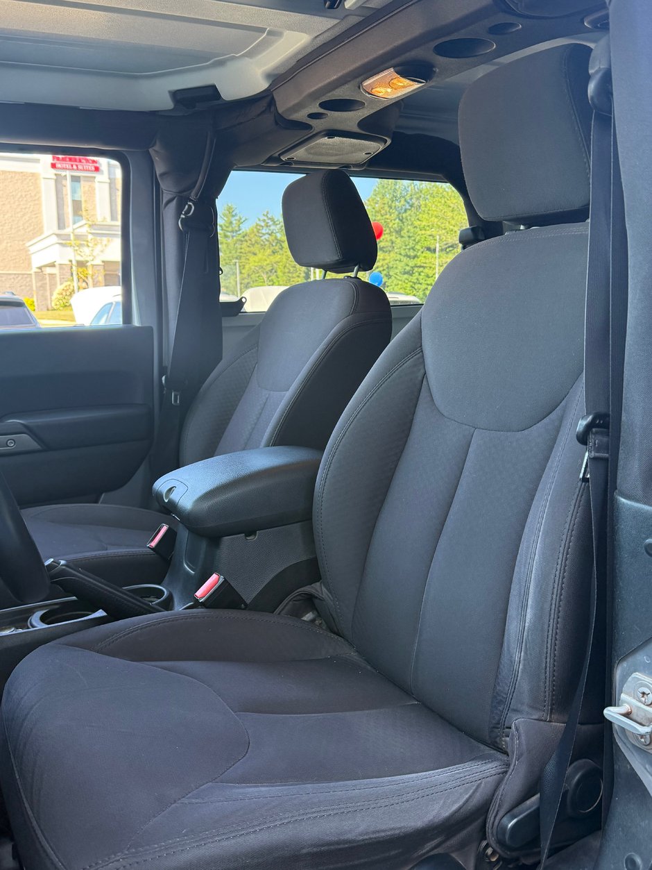 2015 Jeep Wrangler SPORT AS TRADED - MANUAL - GREAT PRICE AND VALUE