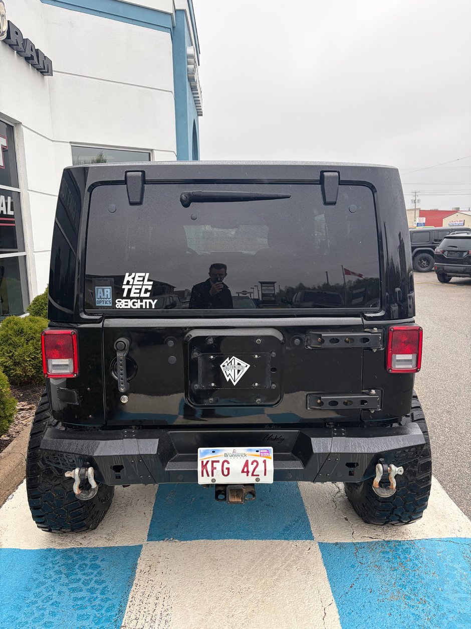 2016 Jeep WRANGLER SAHARA
