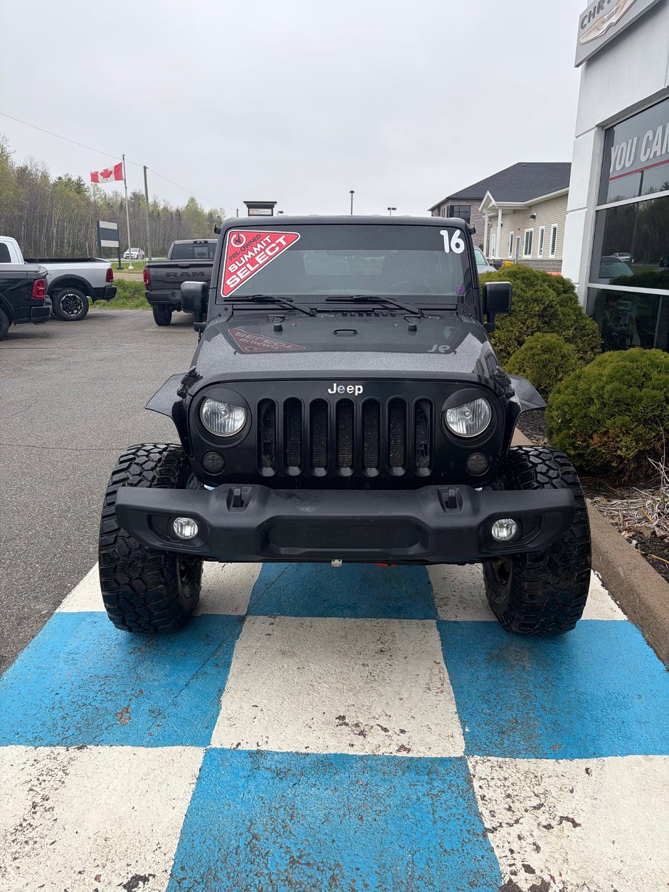 2016 Jeep WRANGLER SAHARA
