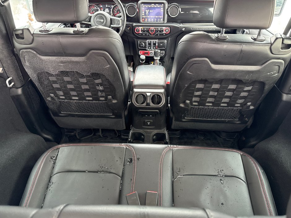 2018 Jeep Wrangler Rubicon Over 10 K in extras 35 inch rim, tire, fox lift, snorkel, steel bumper, package, , wench!!