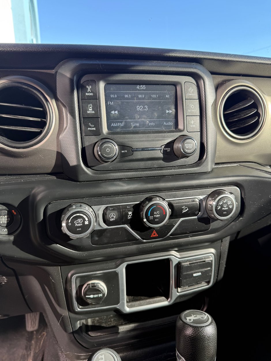 2018 Jeep Wrangler SPORT